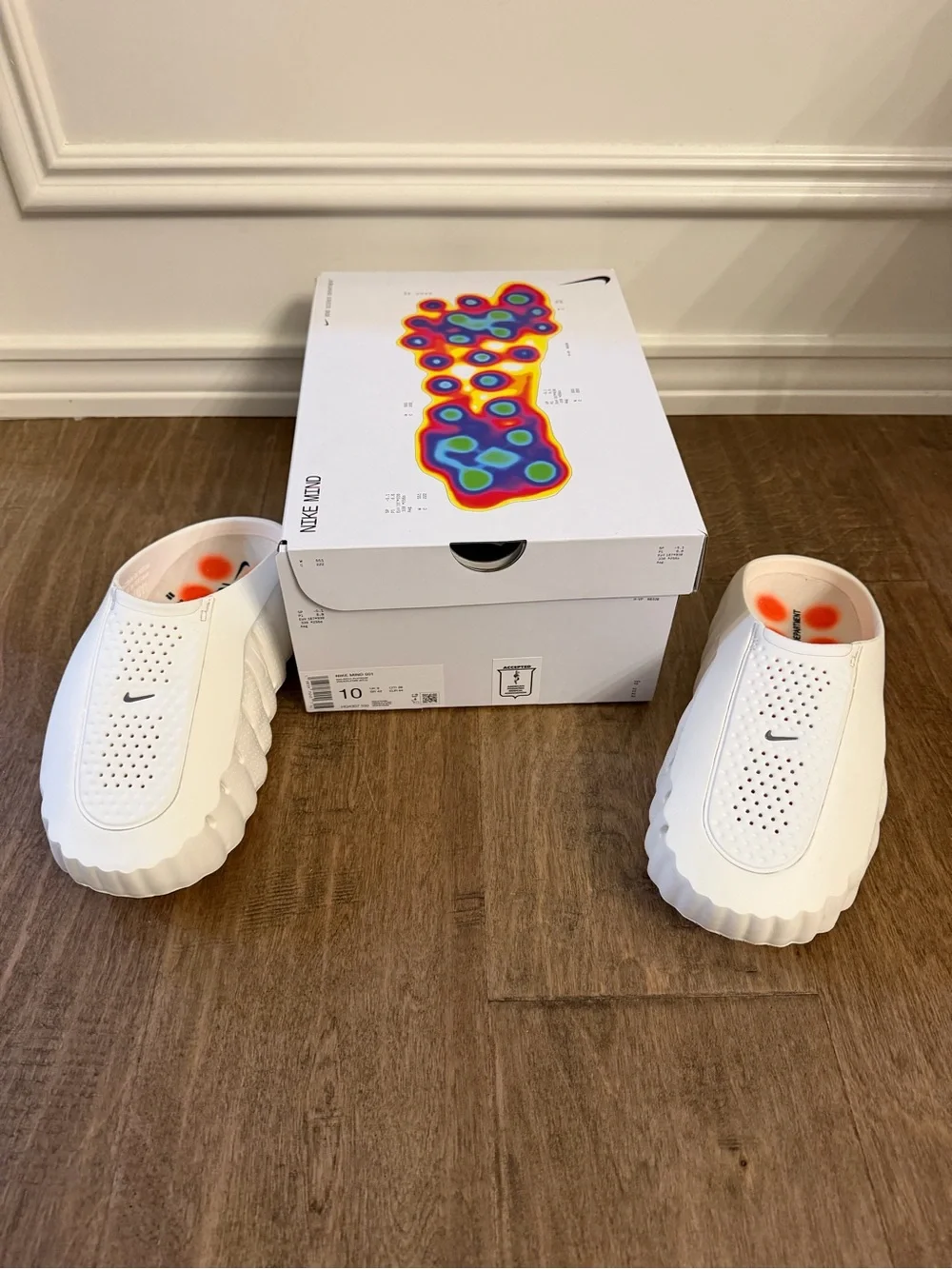 Nike MIND unisex White Slides - men’s 10
